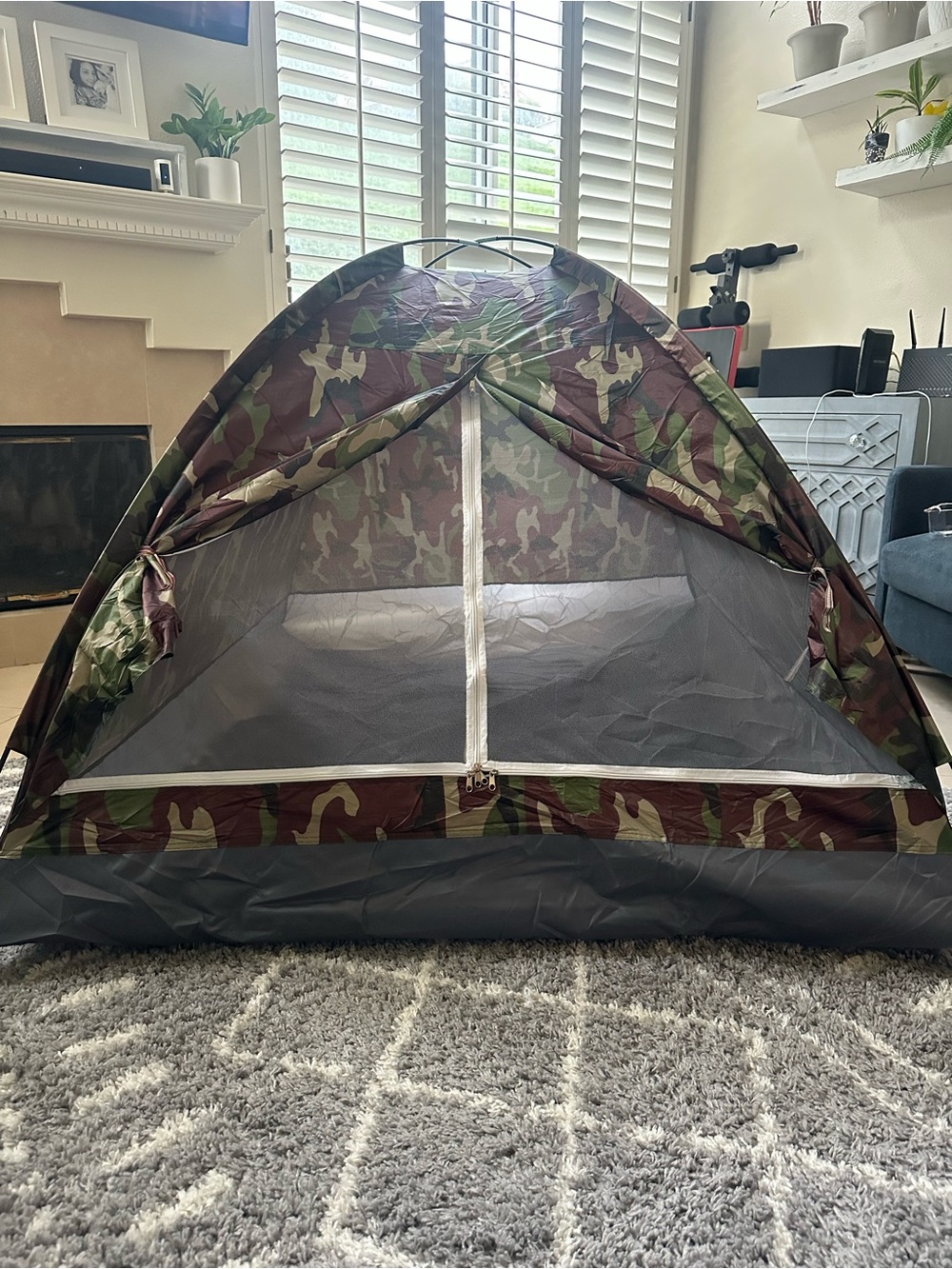 Camo Pop-Up Tent - Green/Brown Woodland Pattern